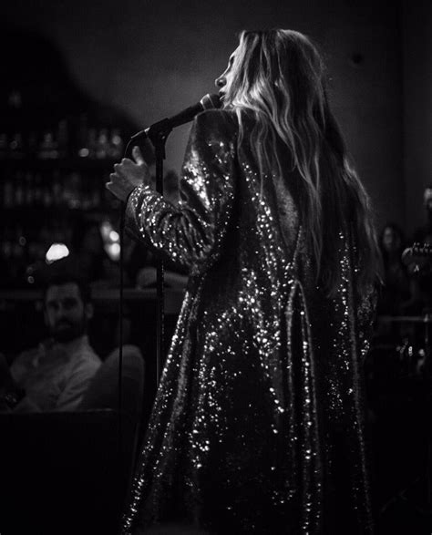 Miss Velvet (@Miss.